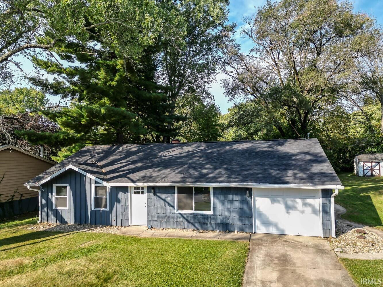 Property Photo:  3441 N Stoneycrest Road  IN 47404 