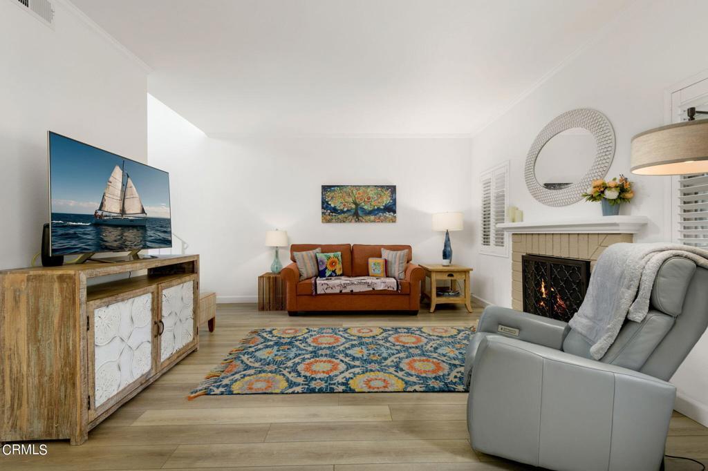 Property Photo: 2314 Hopi Lane CA 93001