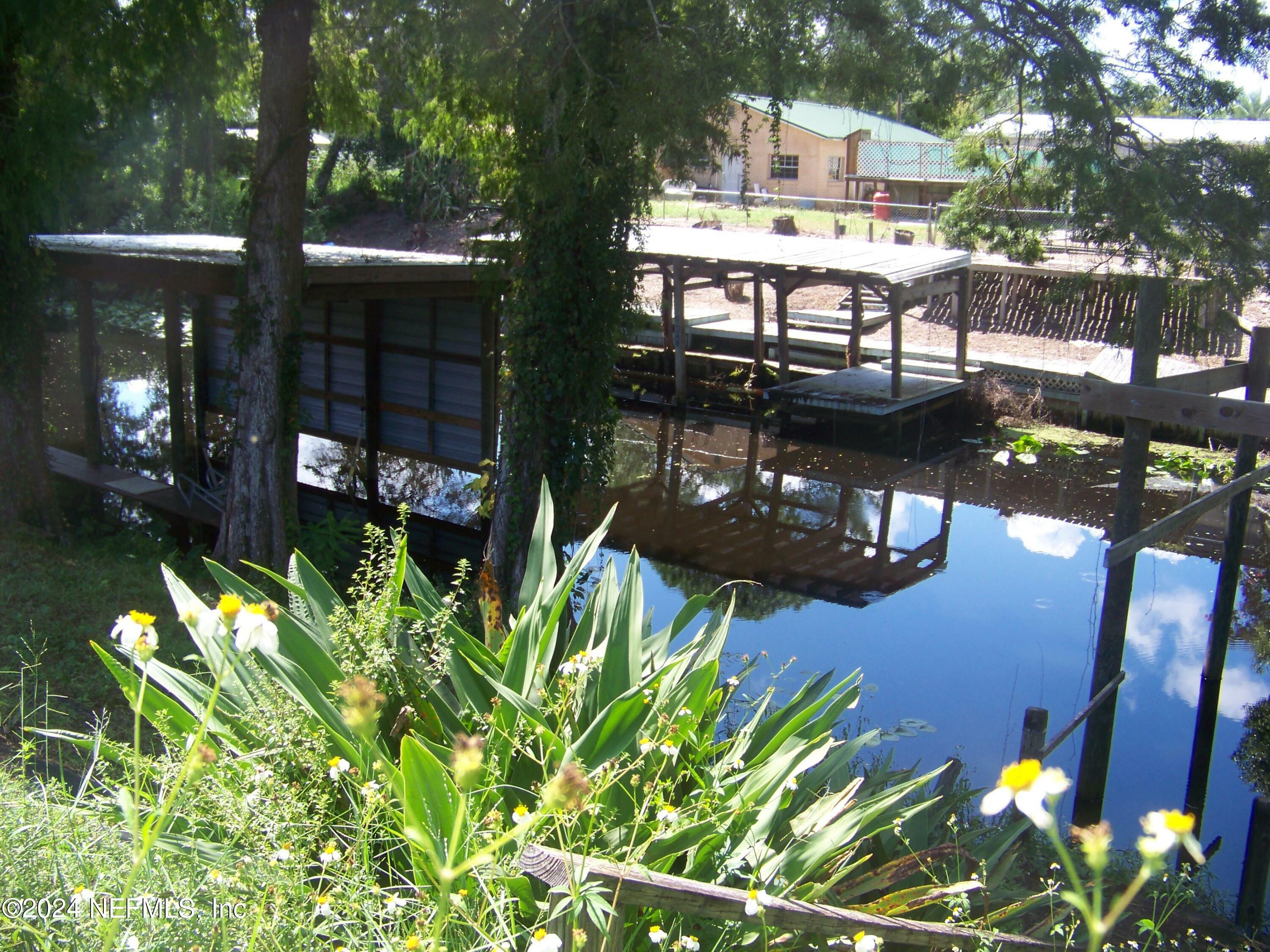 Property Photo:  101 Waterway Avenue  FL 32189 