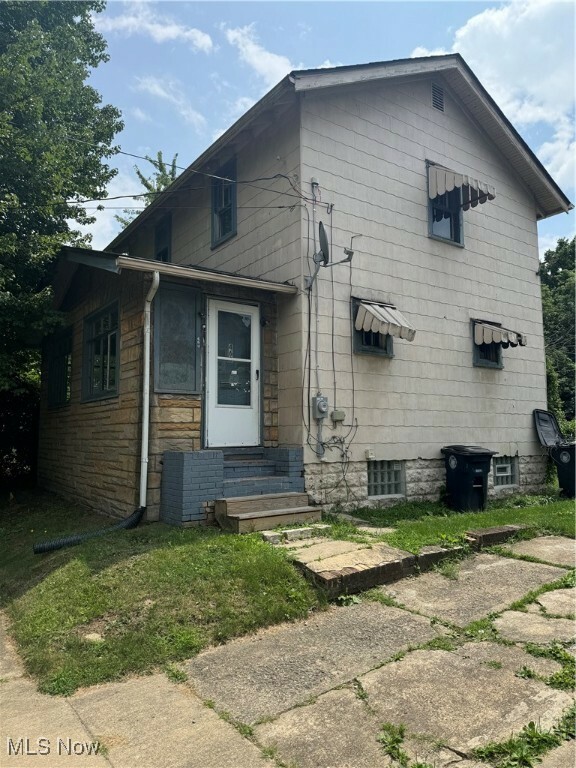 460 Baird Street  Akron OH 44311 photo