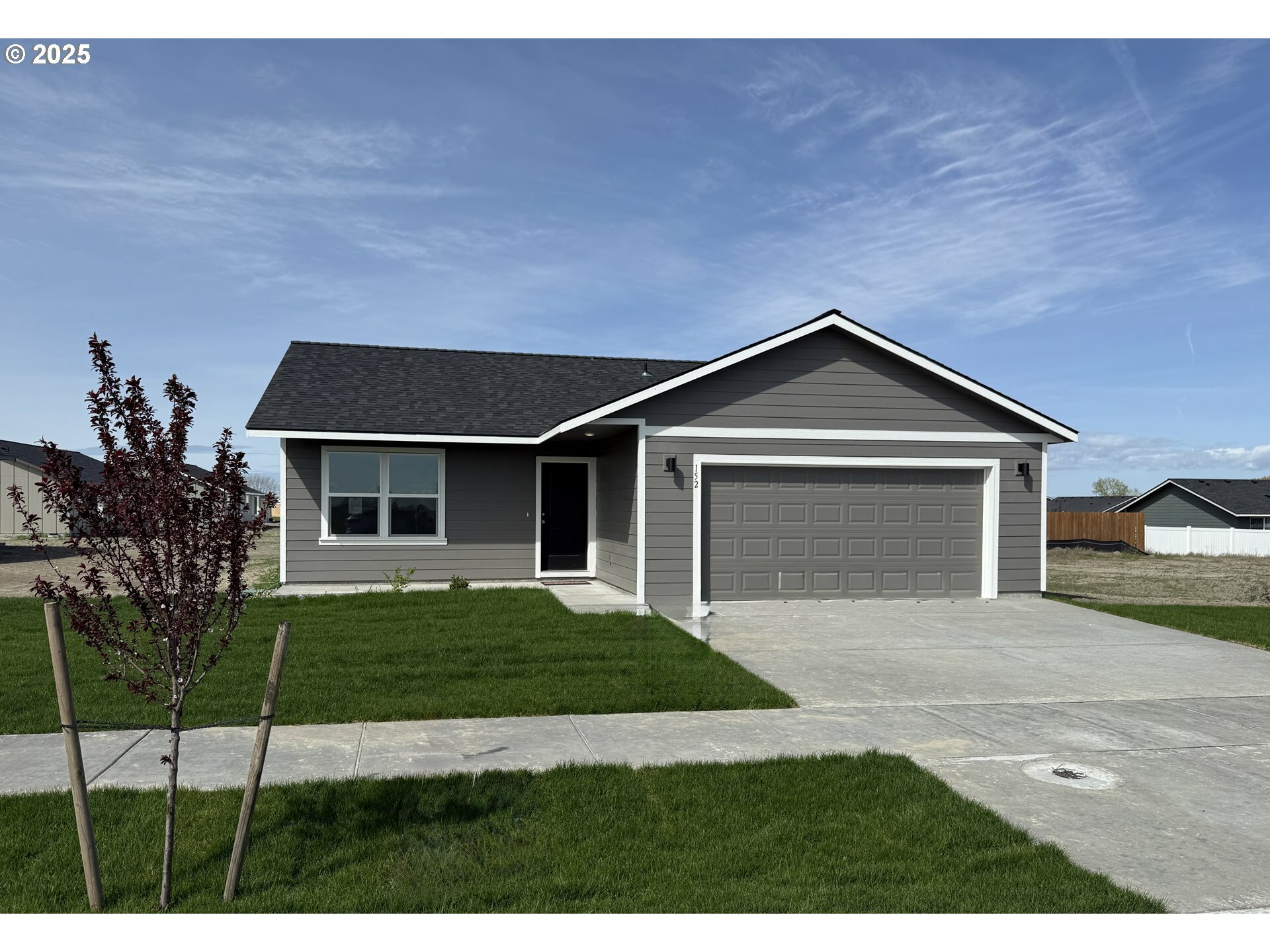 Property Photo:  152 SW Eagle Dr  OR 97818 