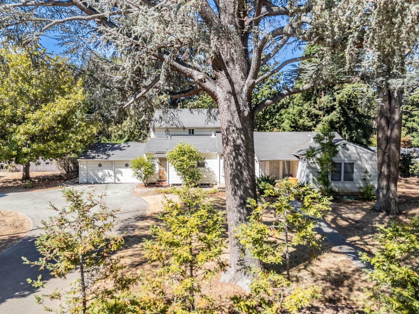 Property Photo:  97 Placitas Avenue  CA 94027 