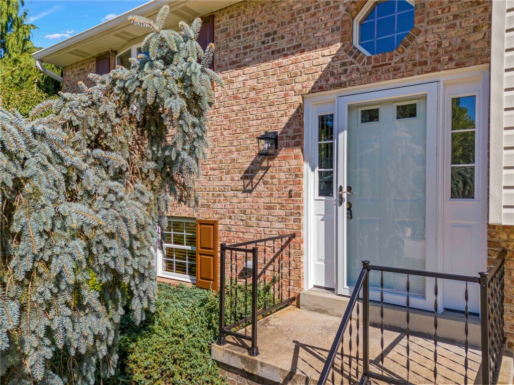 Property Photo: 2312 The Circle PA 15301