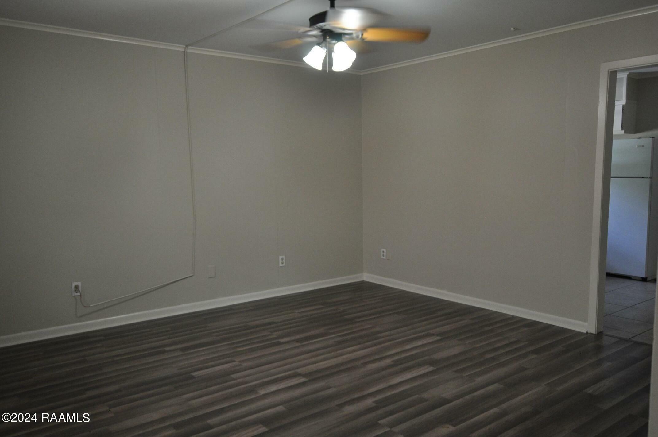 Property Photo:  600 E University Avenue Apt 6  LA 70503 