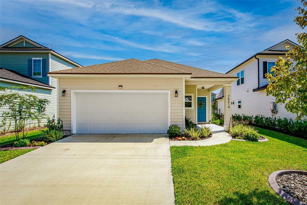 Property Photo:  75614 Blackbird Drive  FL 32097 