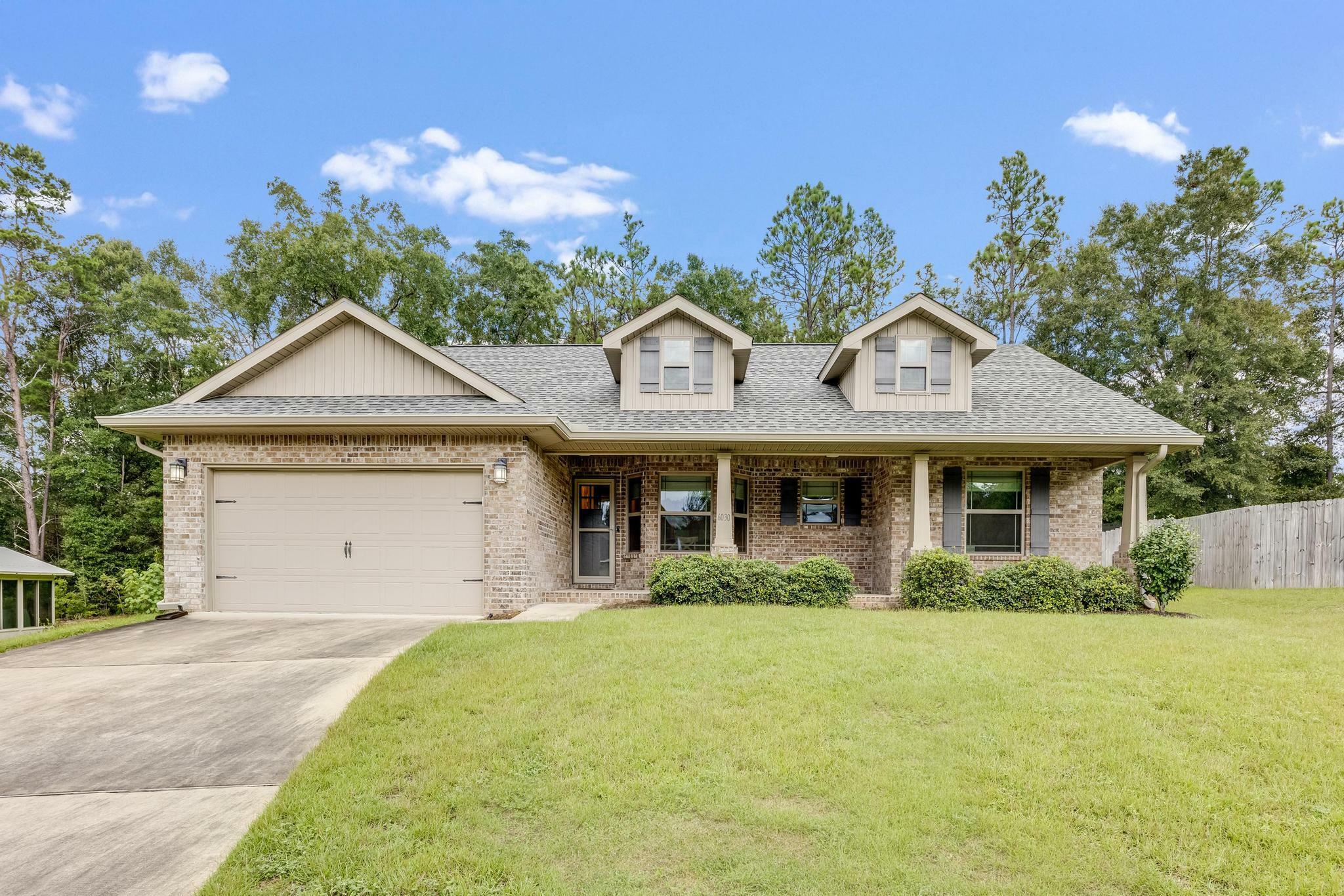 Property Photo: 6030 Trestle Street FL 32536