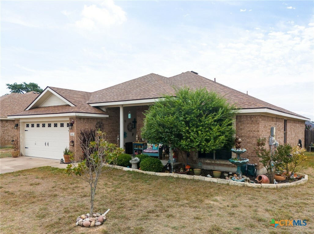 Property Photo:  2410 Isabelle Drive  TX 76522 