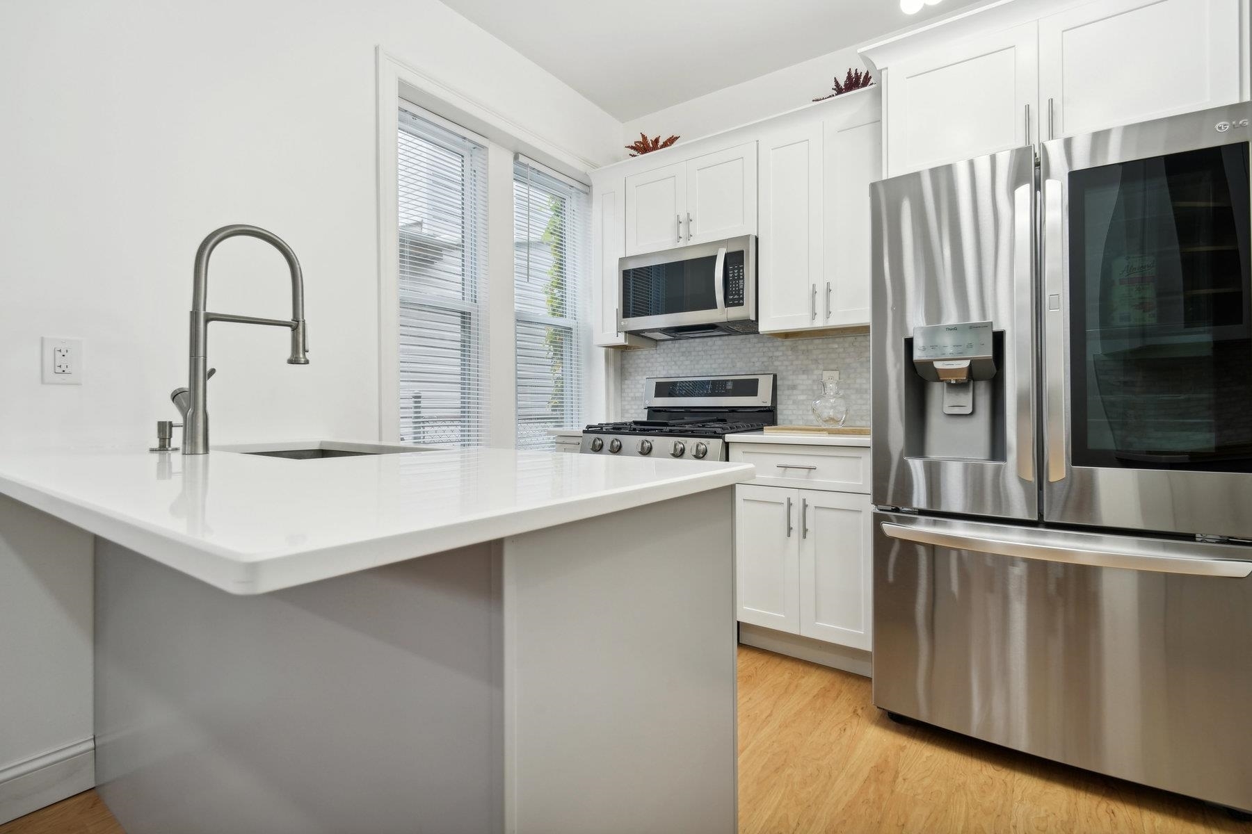 Property Photo:  452 Avenue E 4  NJ 07002 