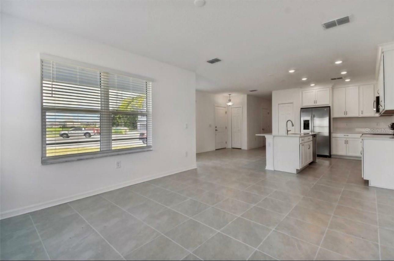 Property Photo:  5719 Tripoli Drive  FL 34221 