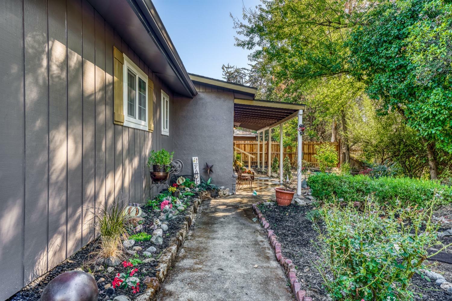 Property Photo:  2809 Jaymar Street  CA 95667 