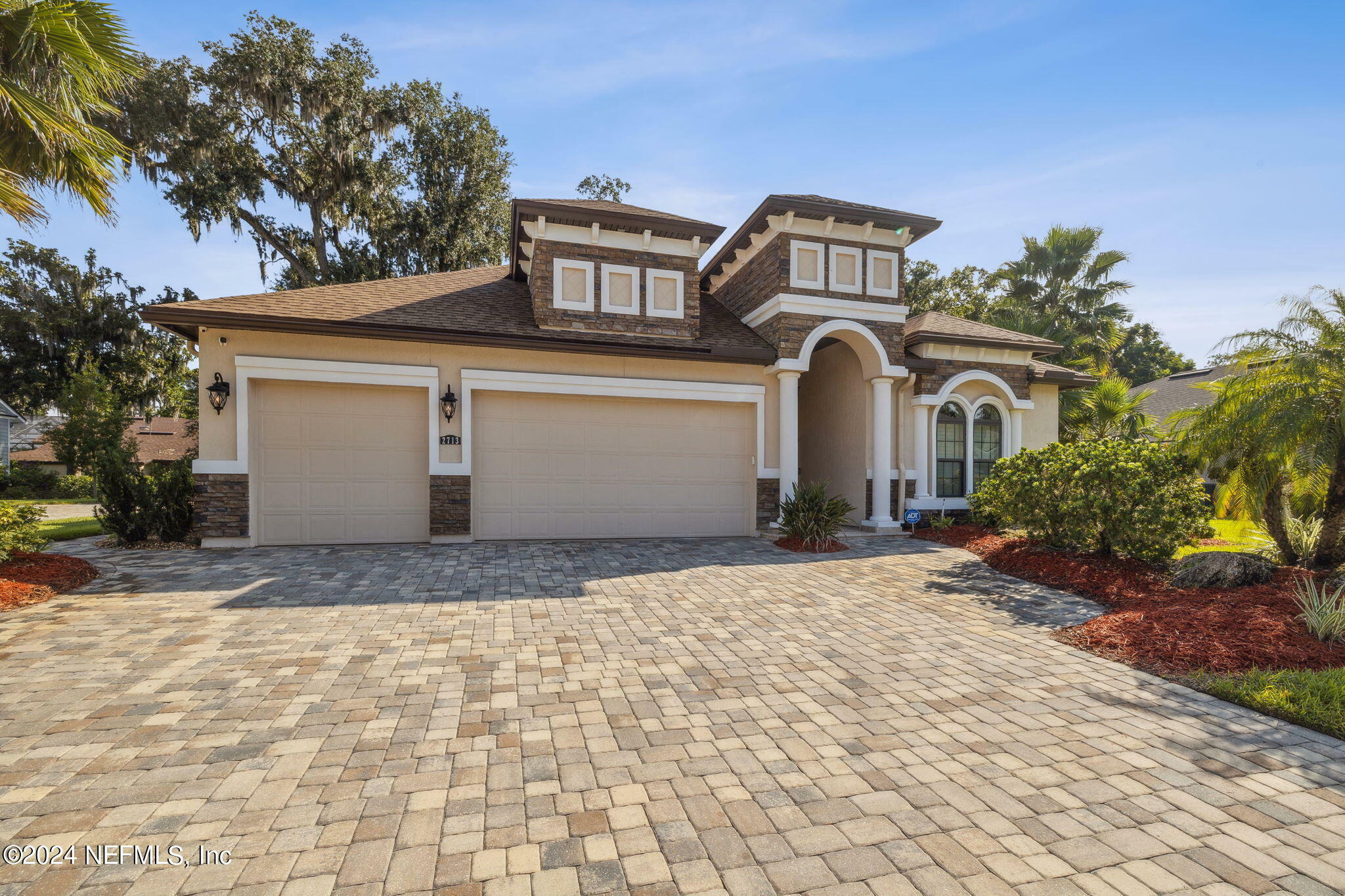 Property Photo:  2713 Chapman Oak Drive  FL 32257 