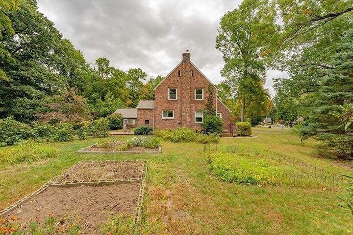 Property Photo: 322 Elm St MA 01028
