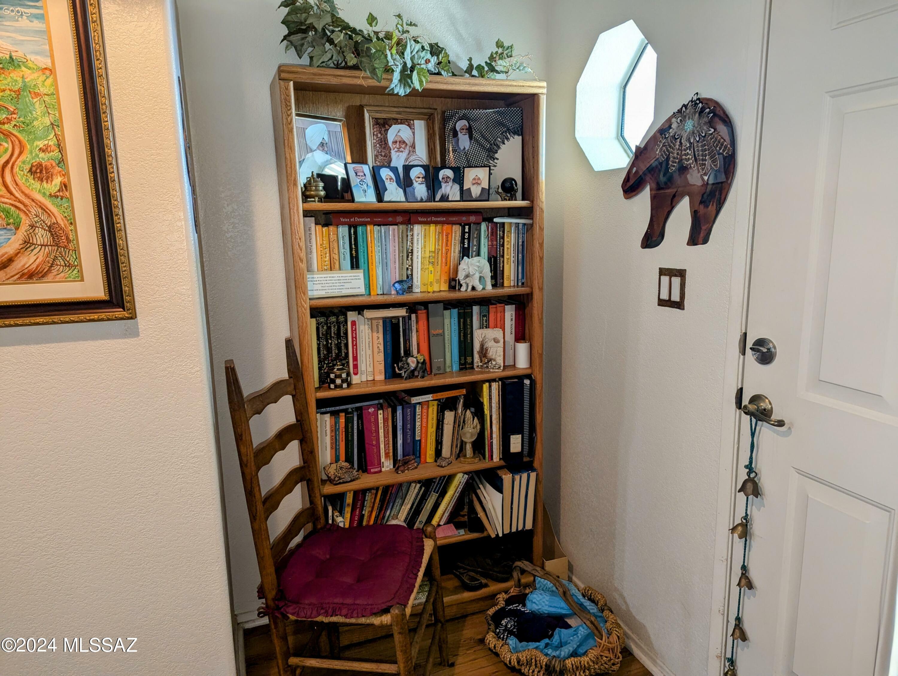 Property Photo:  242 W Pinon Drive  AZ 85614 