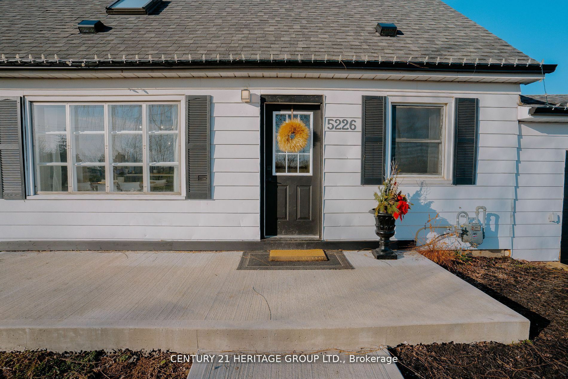 Property Photo:  5226 Dickenson Rd  ON L0R 1P0 