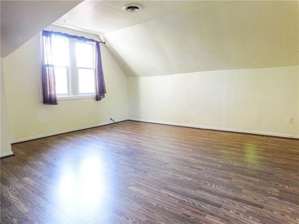 Property Photo:  238 Lehigh Ave 3  PA 15232 