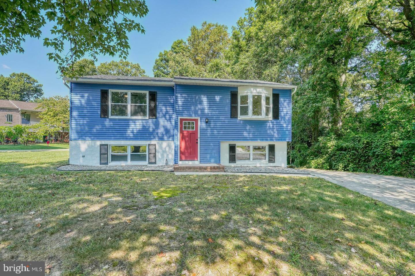 Property Photo:  872 Brighton Place  MD 21061 