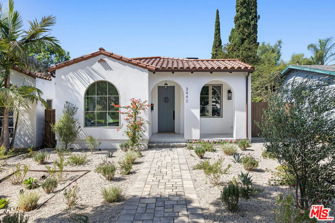 Property Photo:  3442   Hollydale Dr  CA 90039 