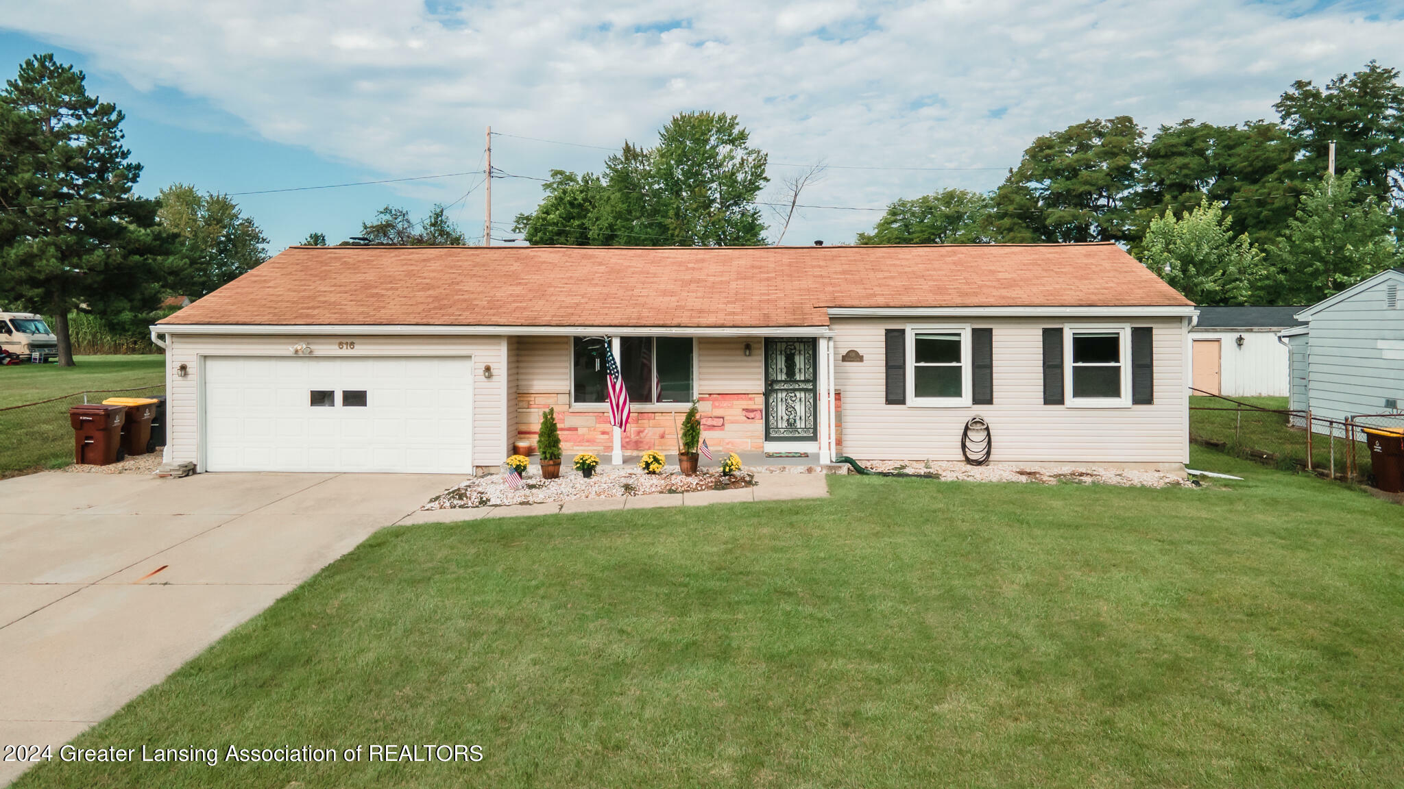 616 Harvest Lane  Lansing MI 48917 photo