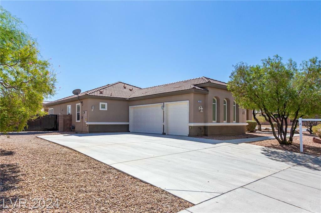 Property Photo:  3915 West Hammer Lane  NV 89031 