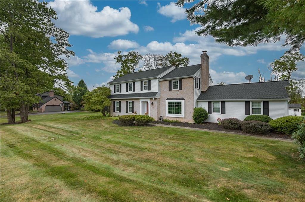 Property Photo:  1457 Manor Drive  PA 18015 