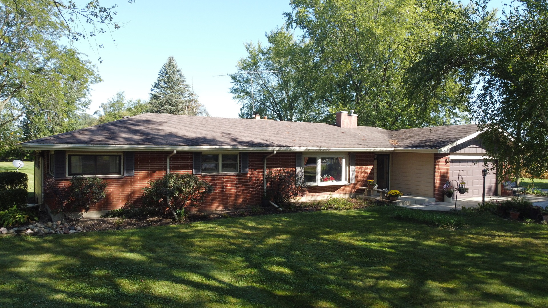 Property Photo:  18104 Kishwaukee Valley Road  IL 60098 