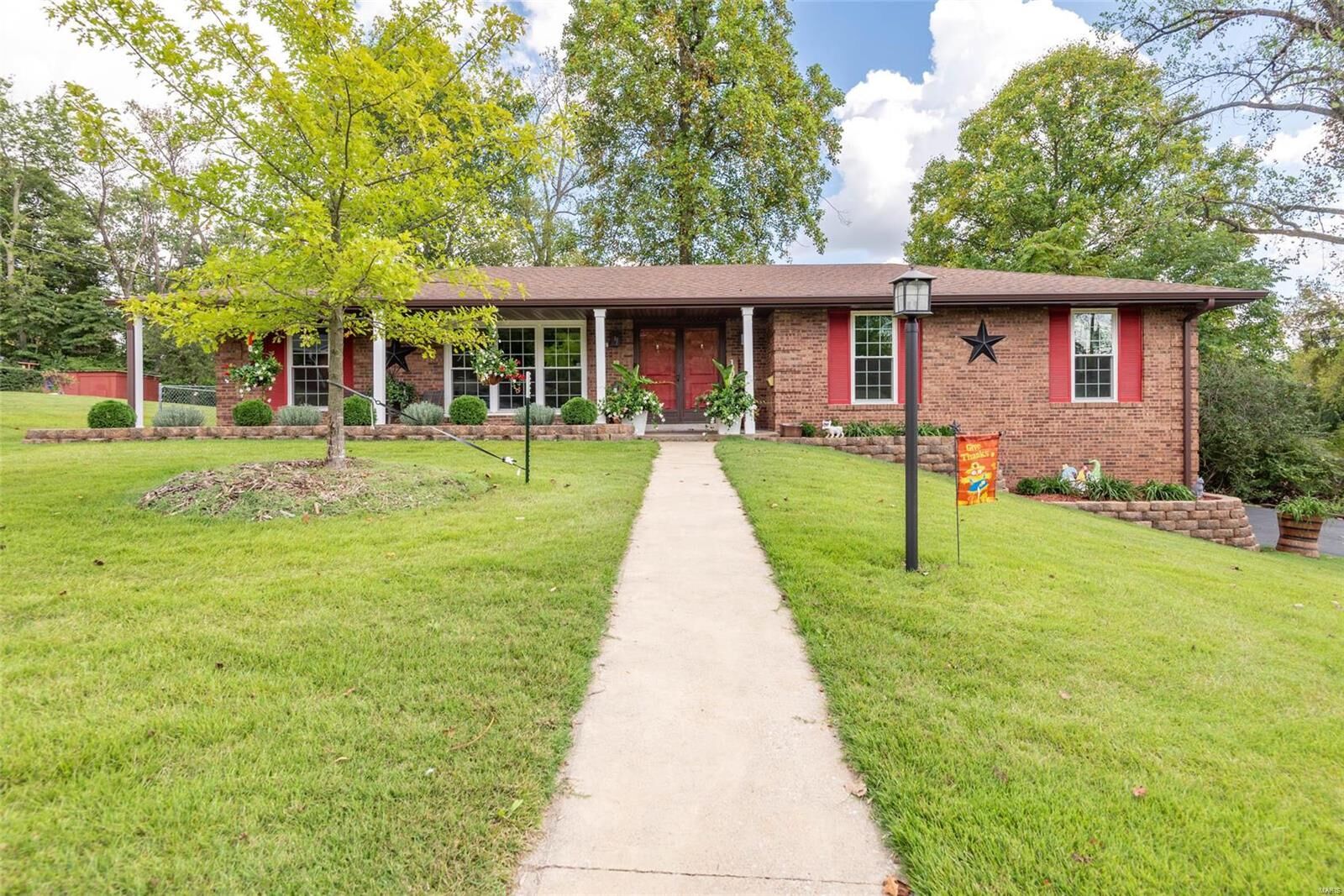 Property Photo: 100 Westminster IL 62234