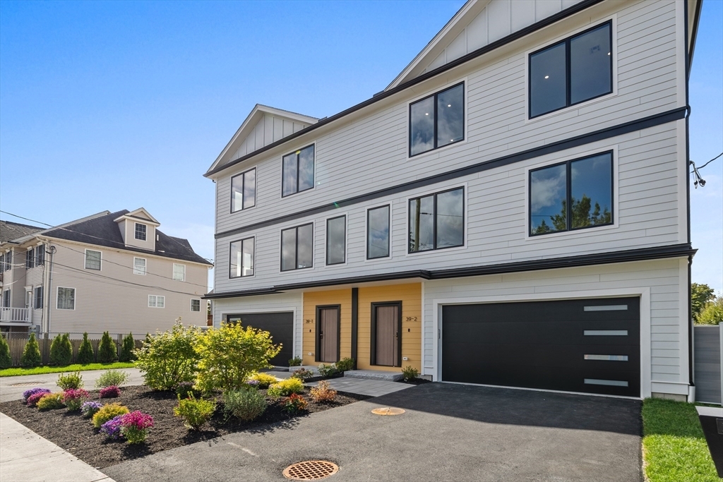 Property Photo: 39 Floyd Street 2 MA 02453