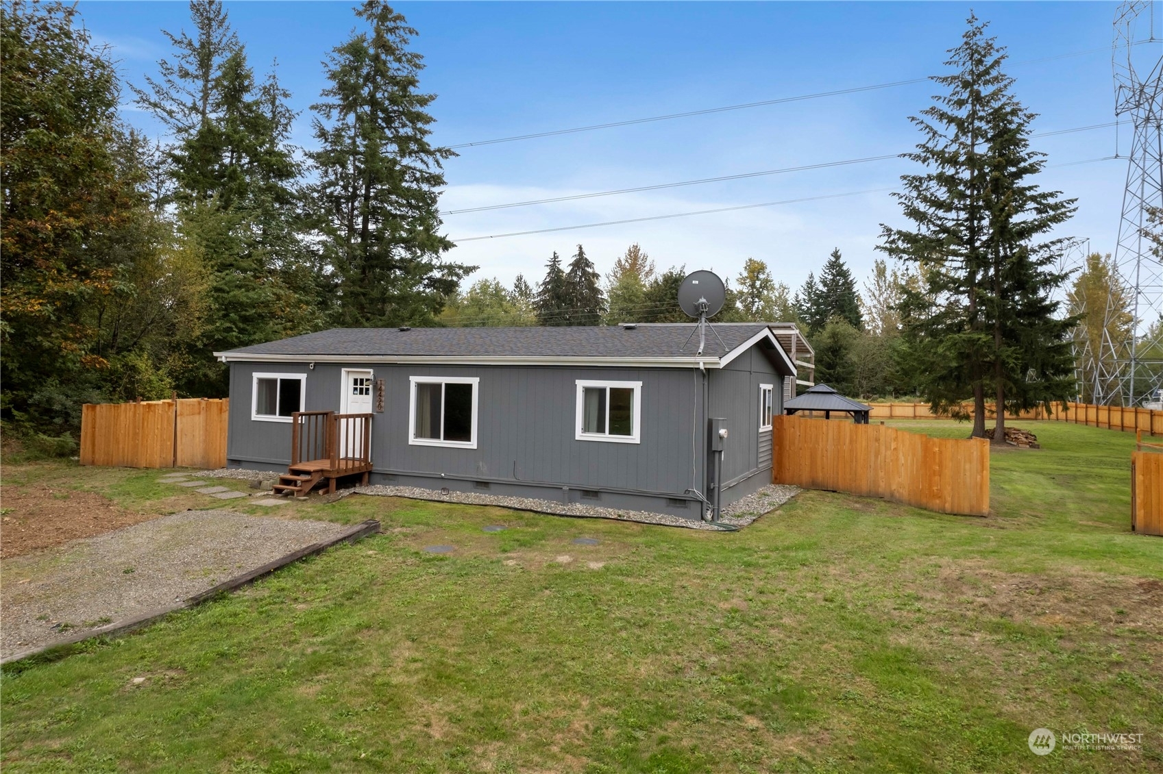 Property Photo:  14420  245th Street E  WA 98338 