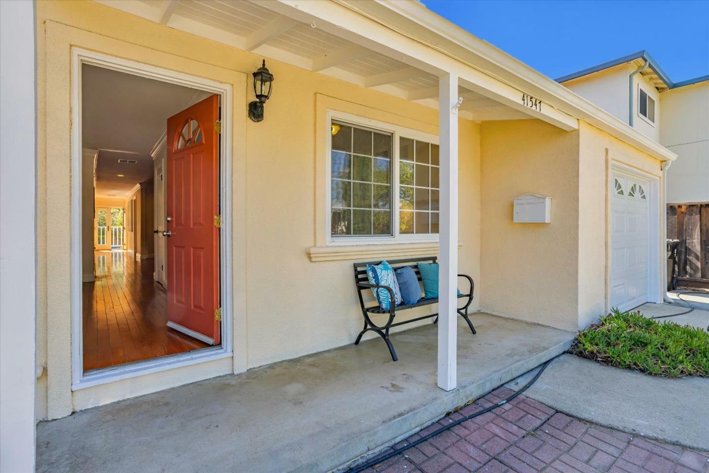 Property Photo:  41547 Beatrice Street  CA 94539 