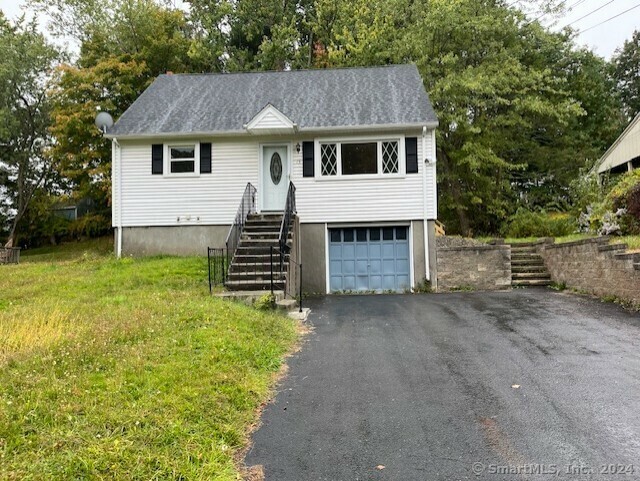 Property Photo:  15 Christine Drive  CT 06108 