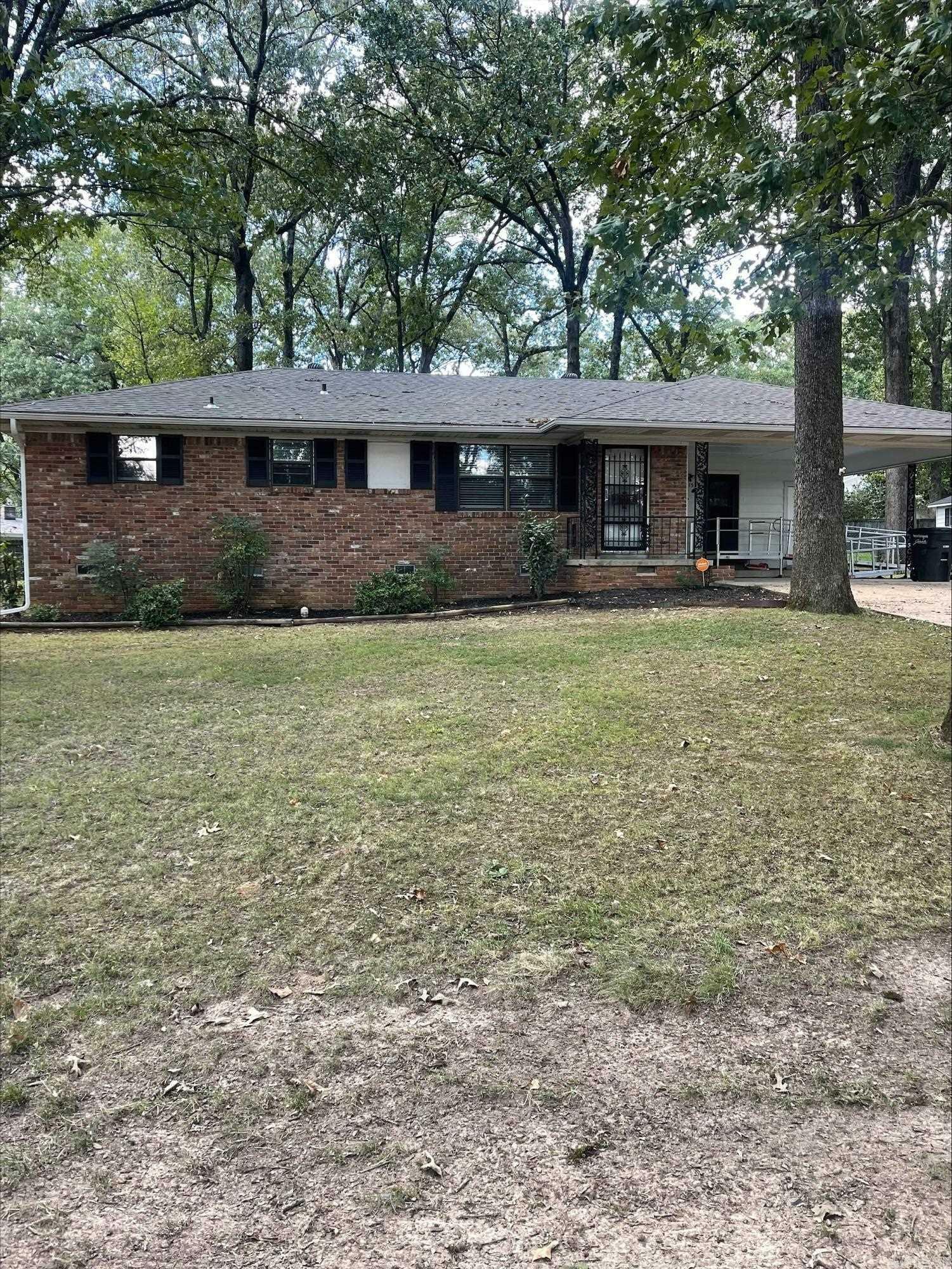 Property Photo:  1615 Johnson Street  AR 72076 