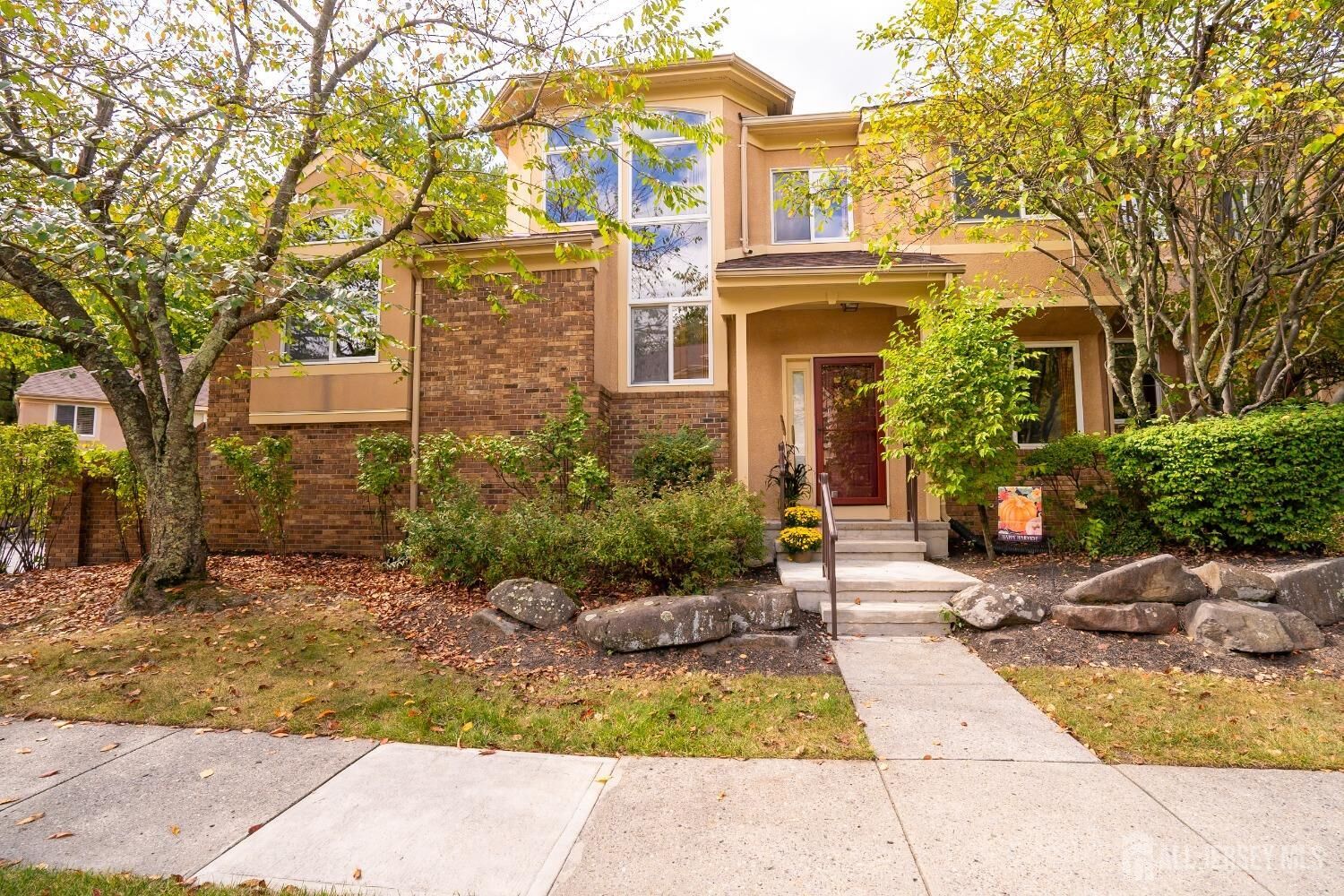 Property Photo: 20 Kingsland Circle NJ 08852