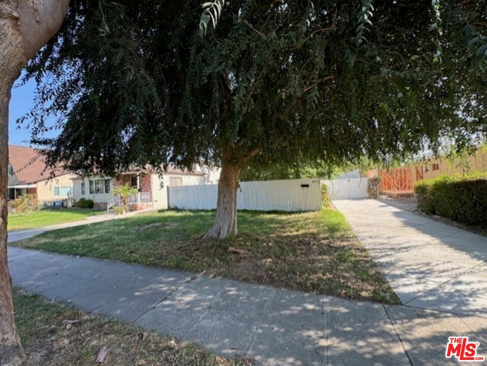 546  N Keystone St  Burbank CA 91506 photo