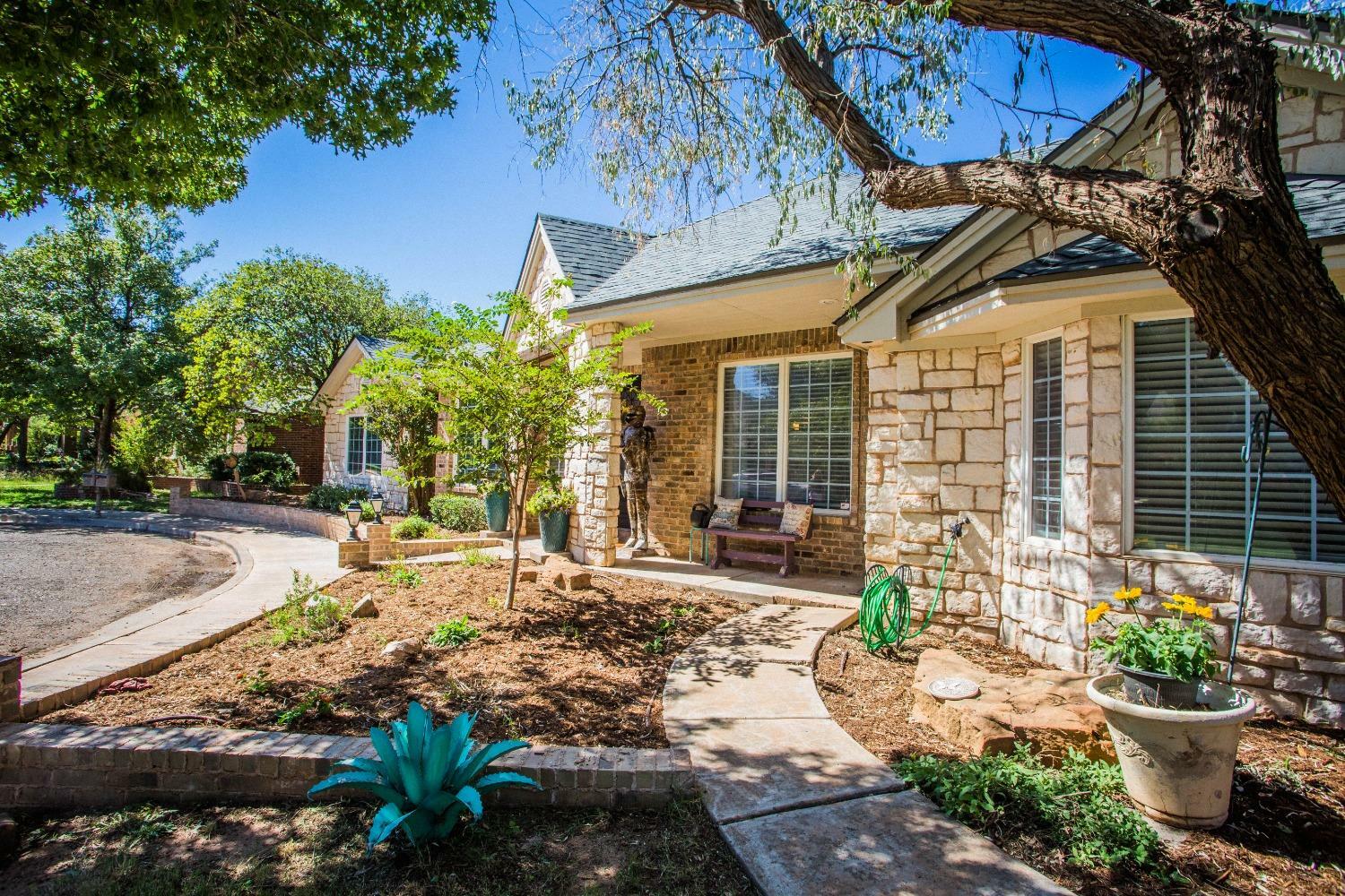 Property Photo:  1510 Lancelot Avenue  TX 79382 