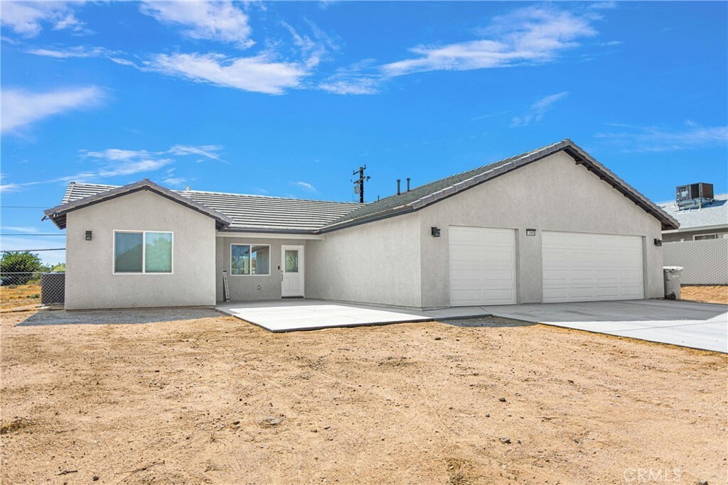 Property Photo:  13985 Smoke Tree Street  CA 92345 