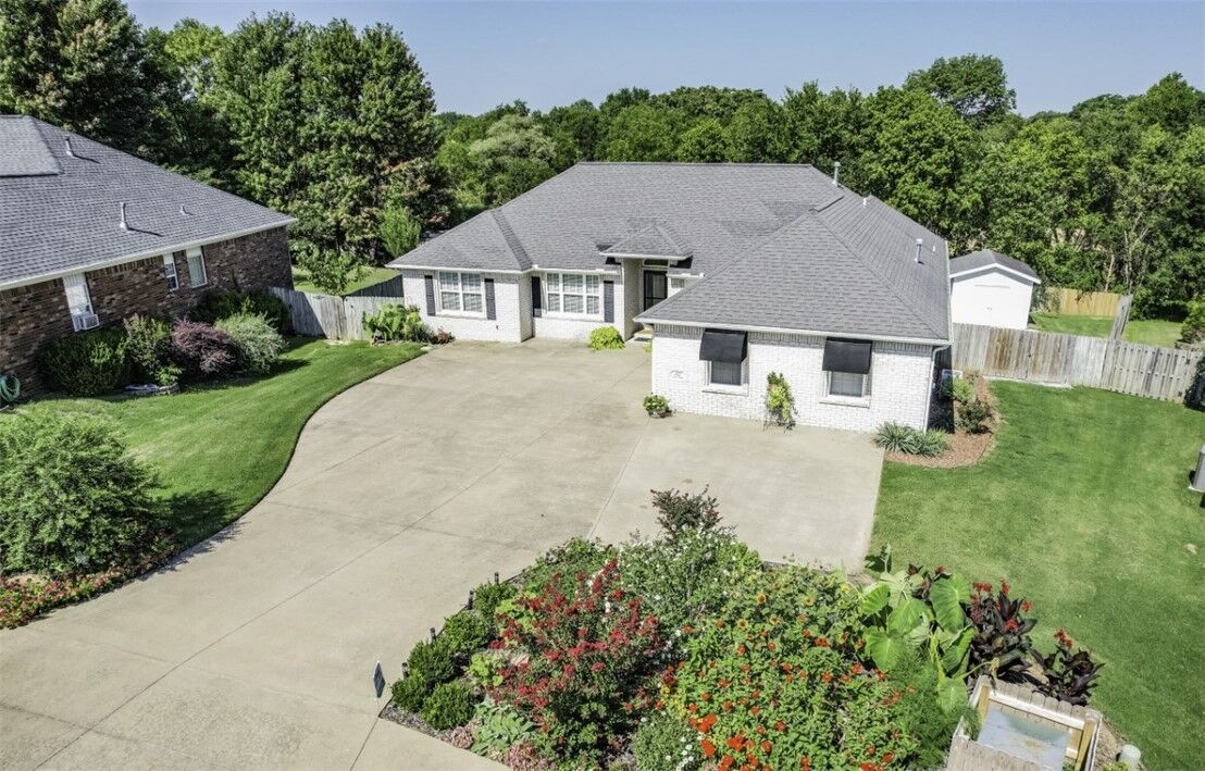 Property Photo: 500 SW Duke Avenue AR 72712