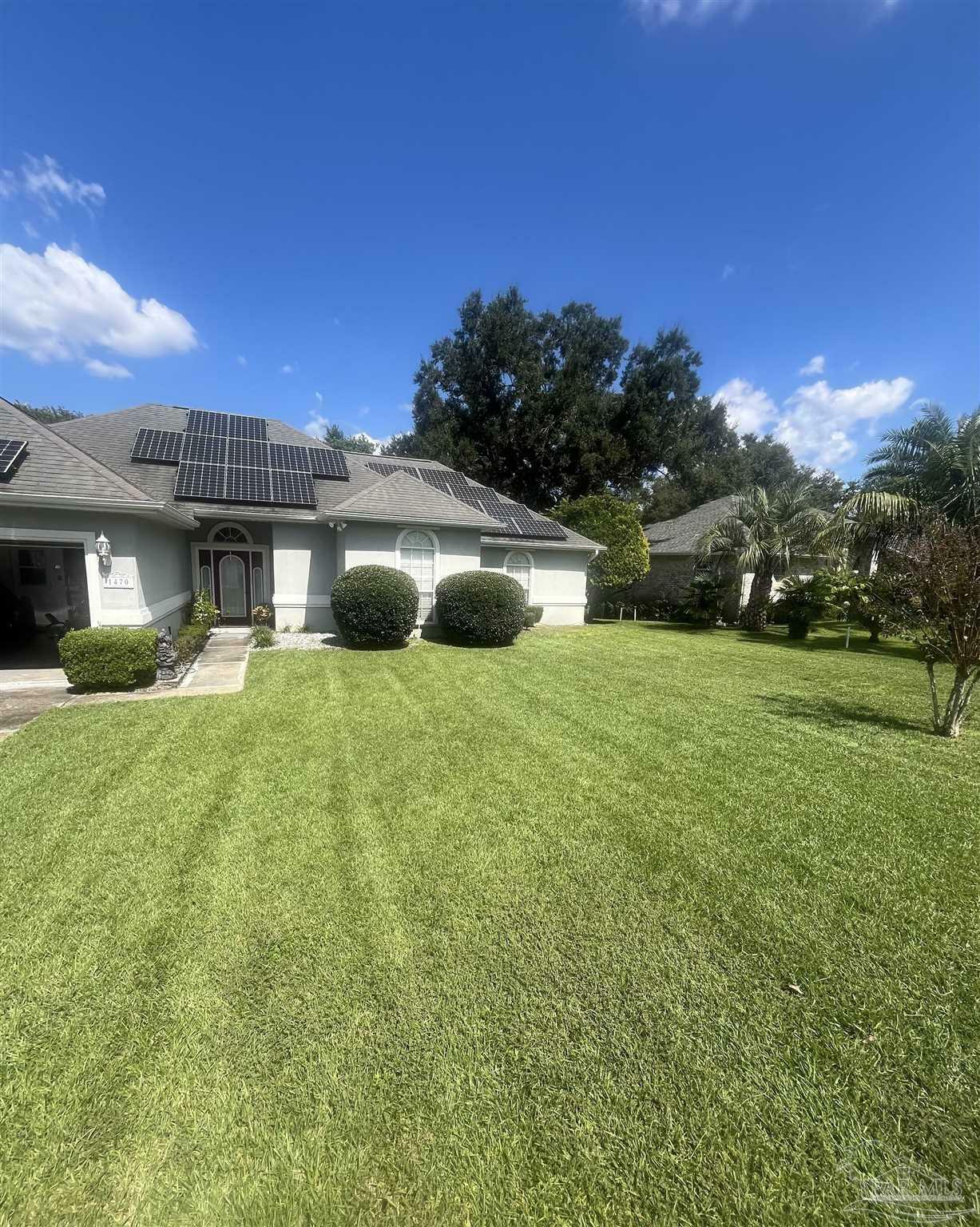 Property Photo:  1470 Chalet Pl  FL 32514 