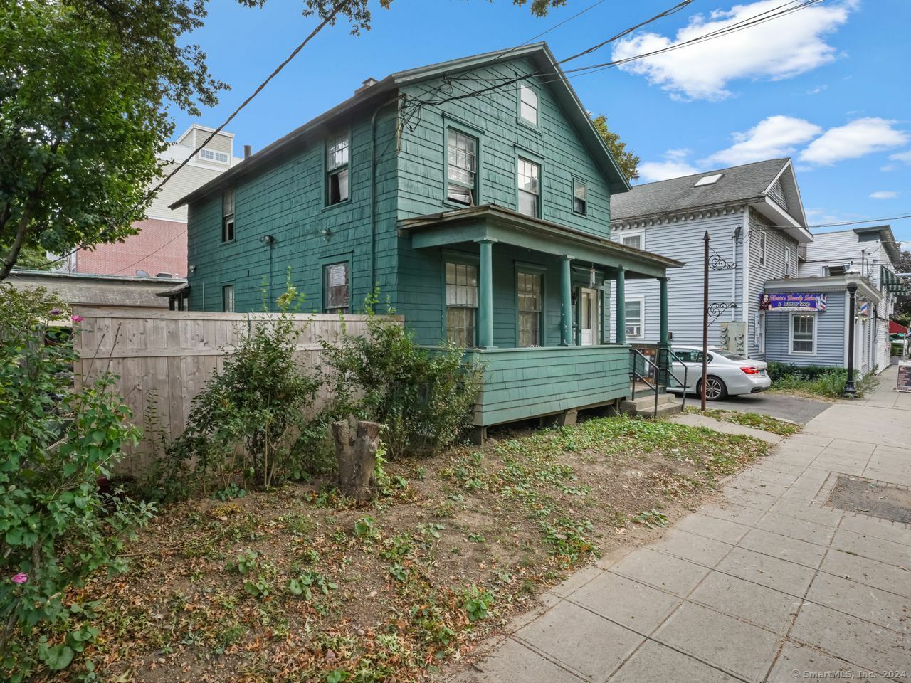 Property Photo:  117 North Street  CT 06901 