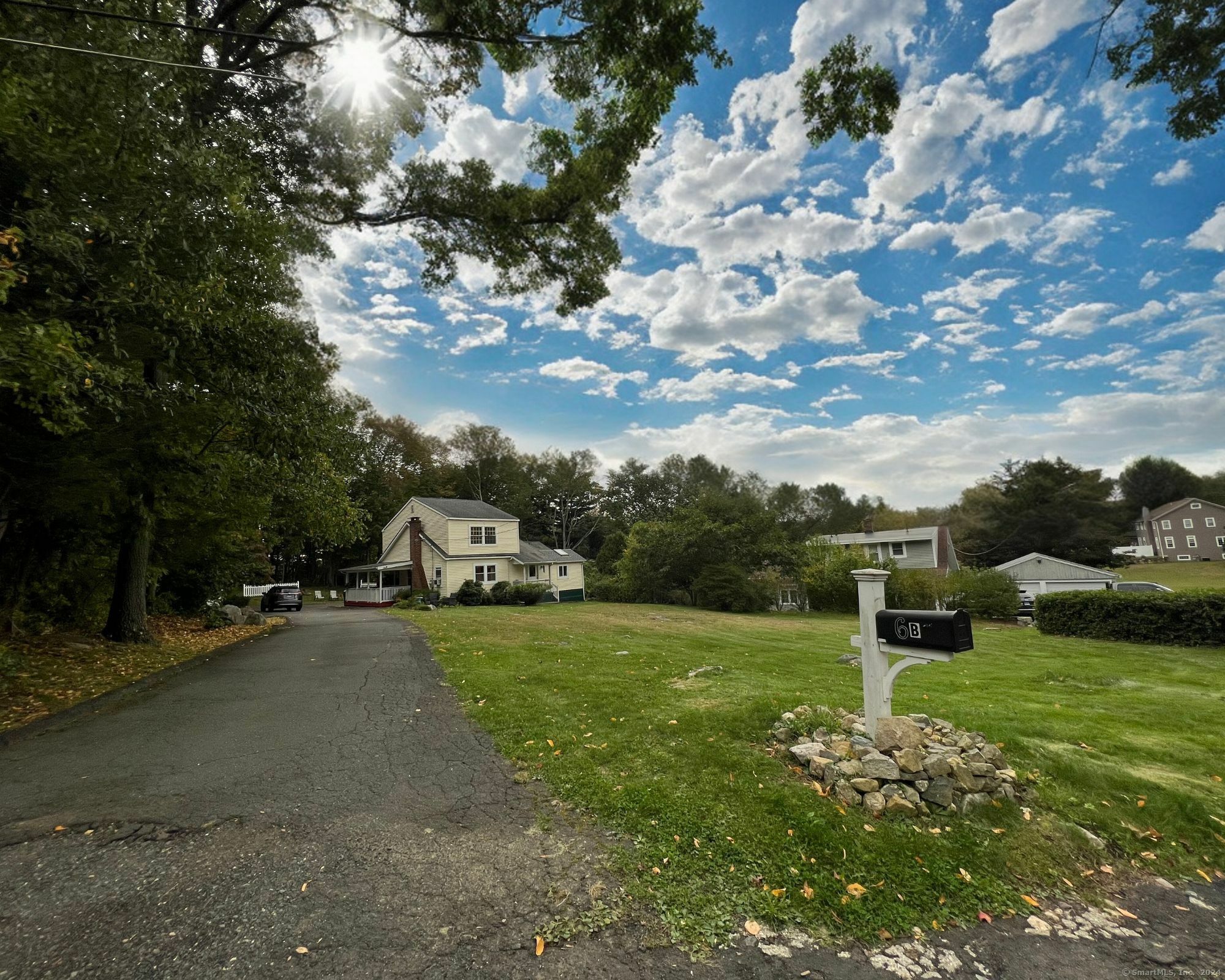 Property Photo:  6 Oak Lane  CT 06811 