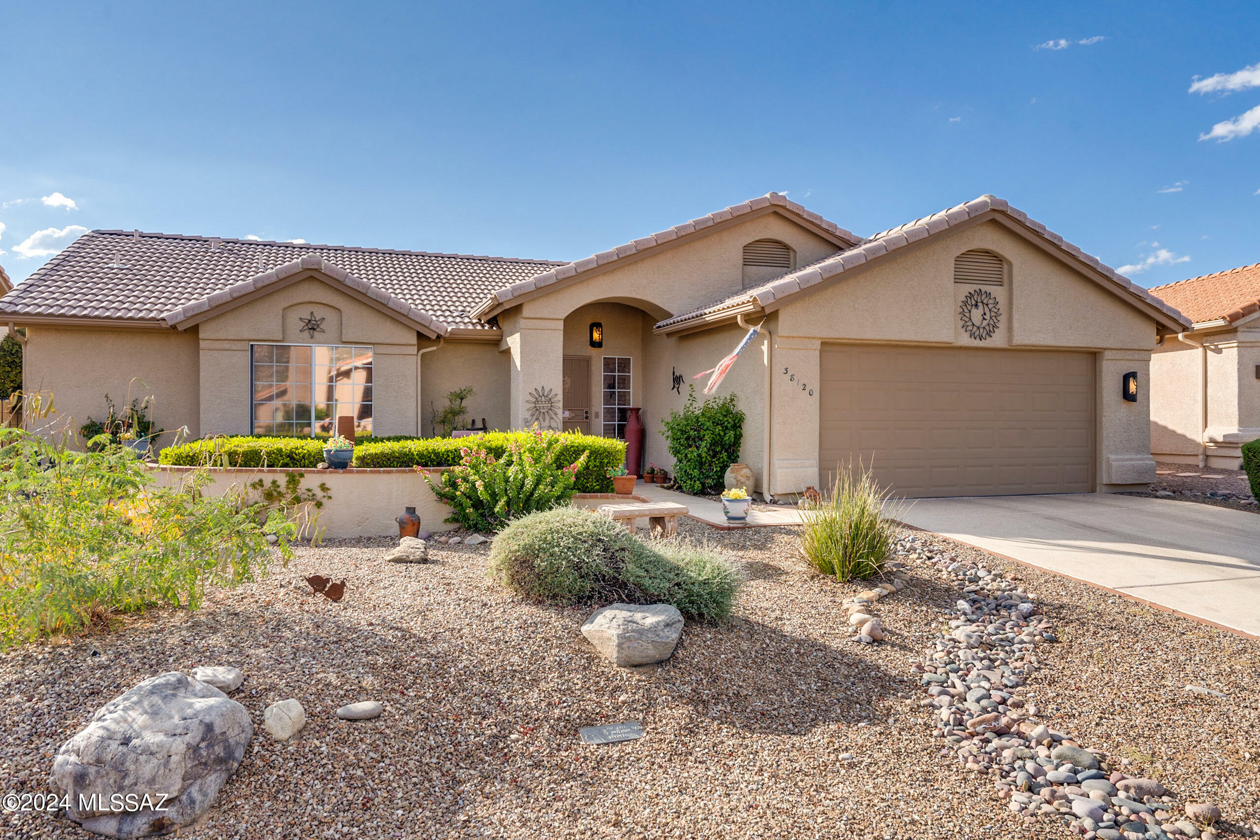 Property Photo:  38120 S Birdie Drive  AZ 85739 