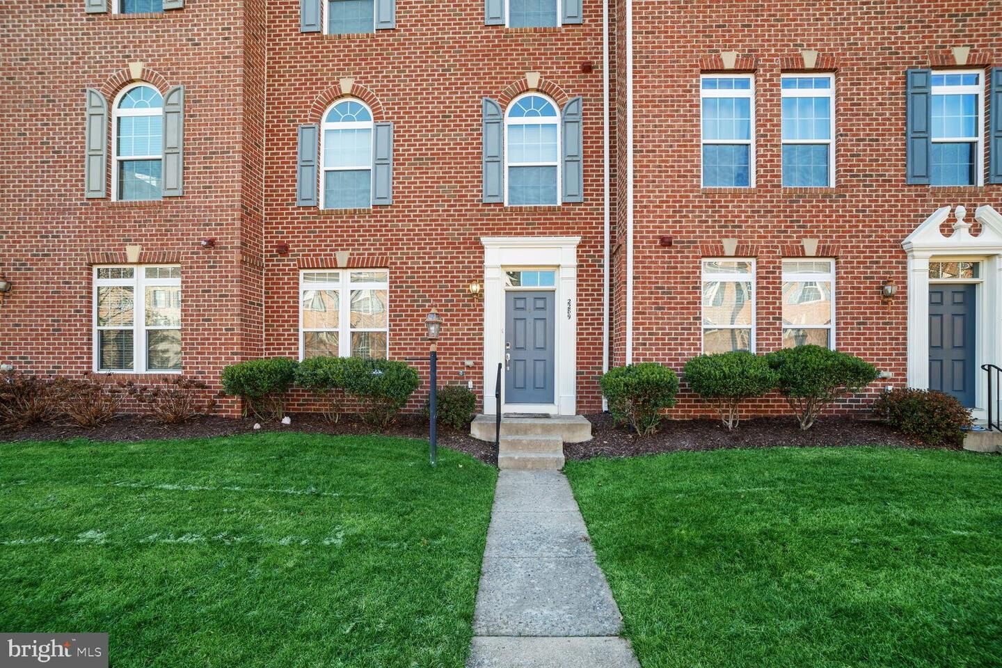 Property Photo:  2289 Merseyside Drive  VA 22191 