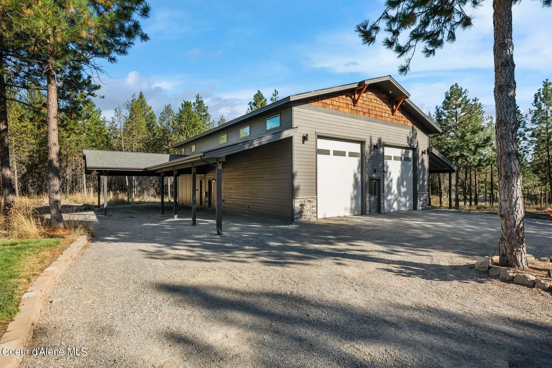 Property Photo:  22879 N Massif Rd  ID 83858 