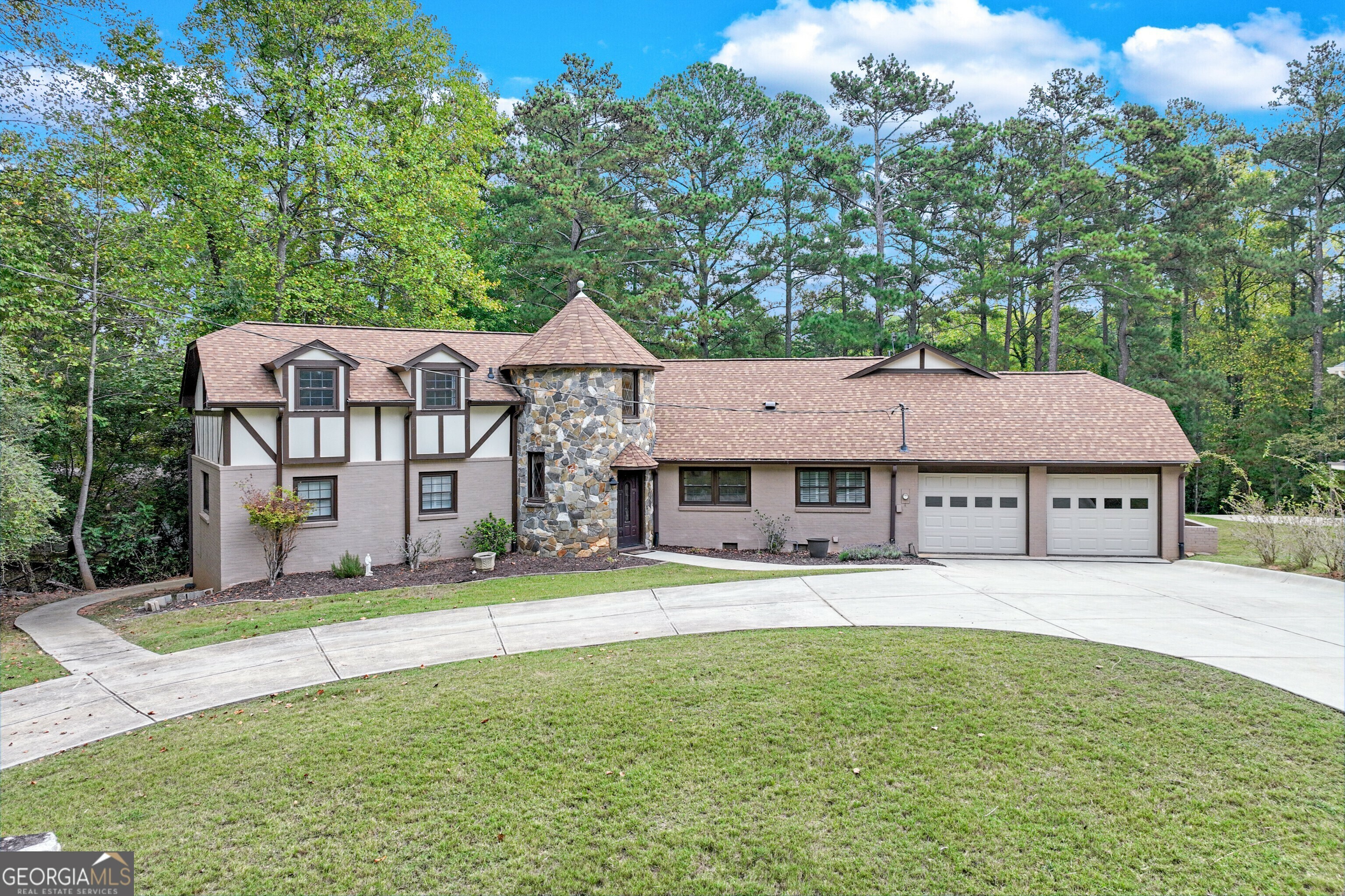 Property Photo:  6644 Crestwood Peninsula  GA 30542 