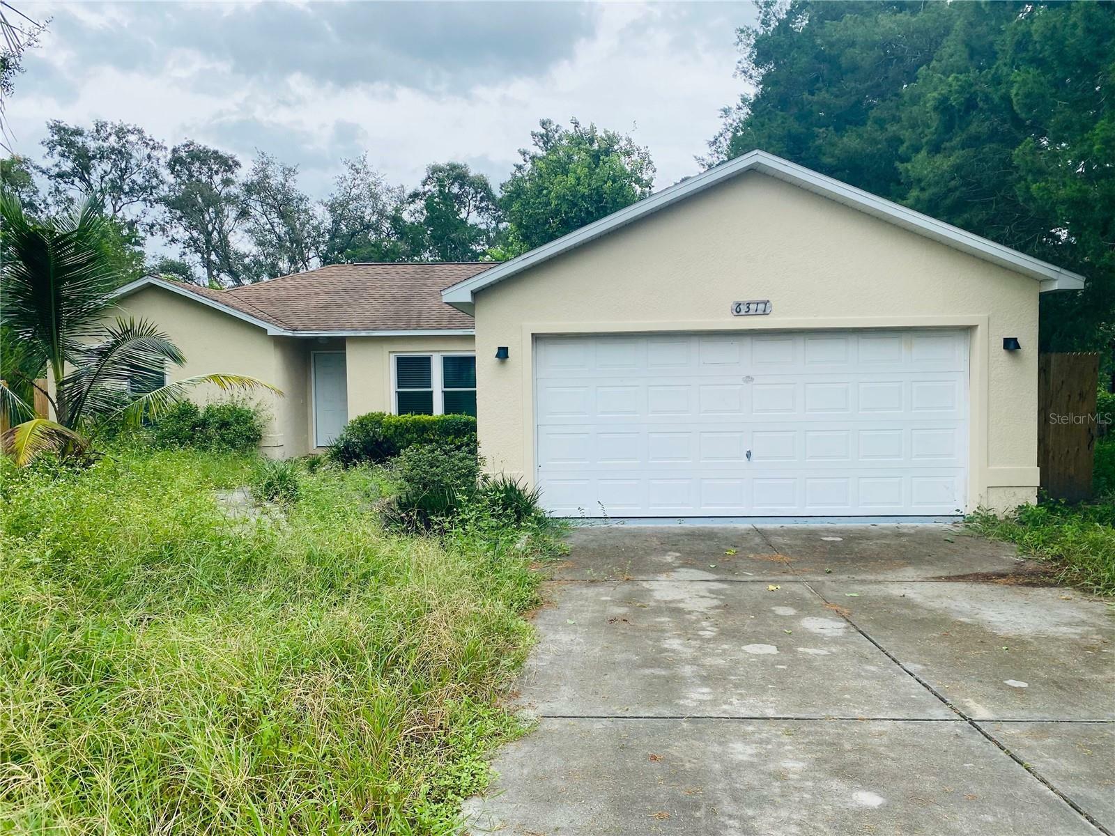 Property Photo:  6311 Pinehurst Drive  FL 34606 