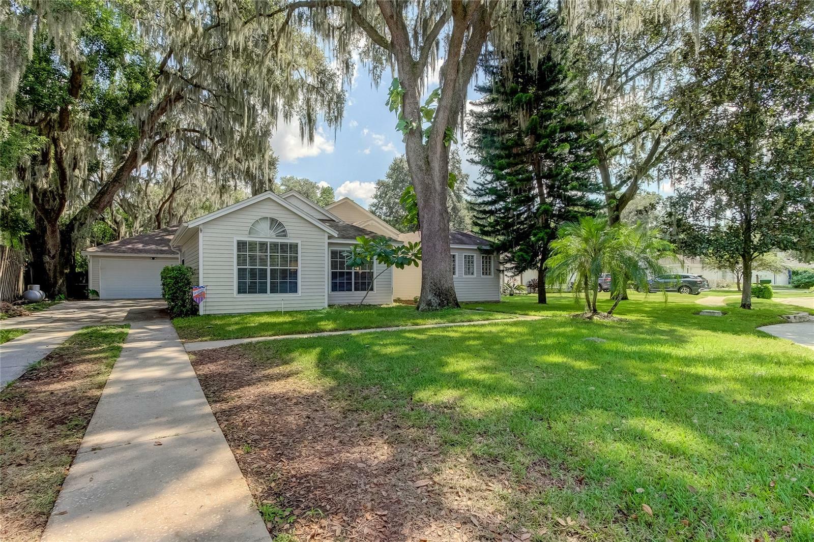 Property Photo:  18137 Swan Lake Drive  FL 33549 