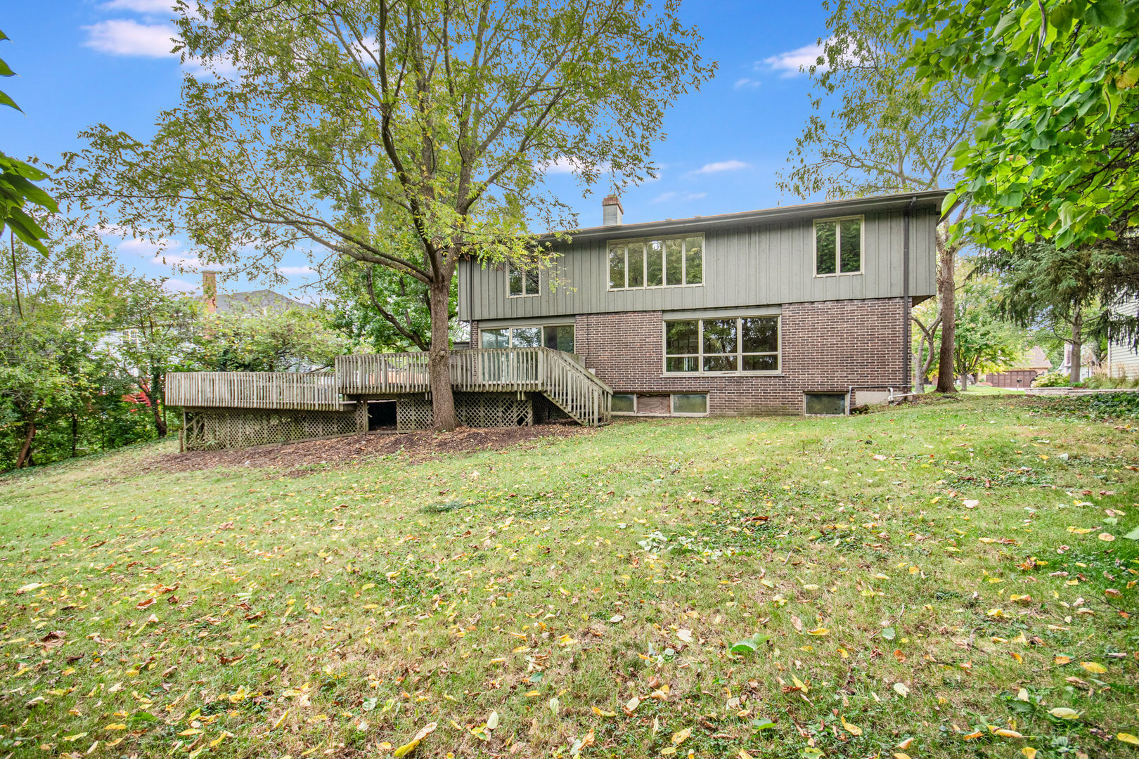 Property Photo:  1317 E Gartner Road  IL 60540 