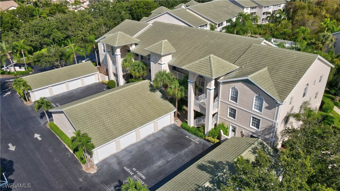 Property Photo:  28871 Bermuda Lago Court 305  FL 34134 