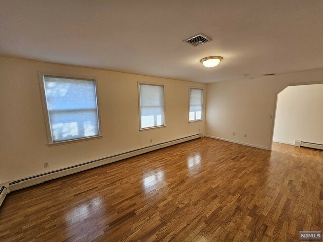 Property Photo:  817 Elm Avenue 1  NJ 07657 