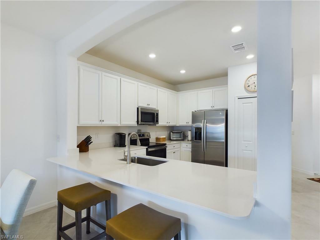 Property Photo: 2693 Vine Ave FL 34120