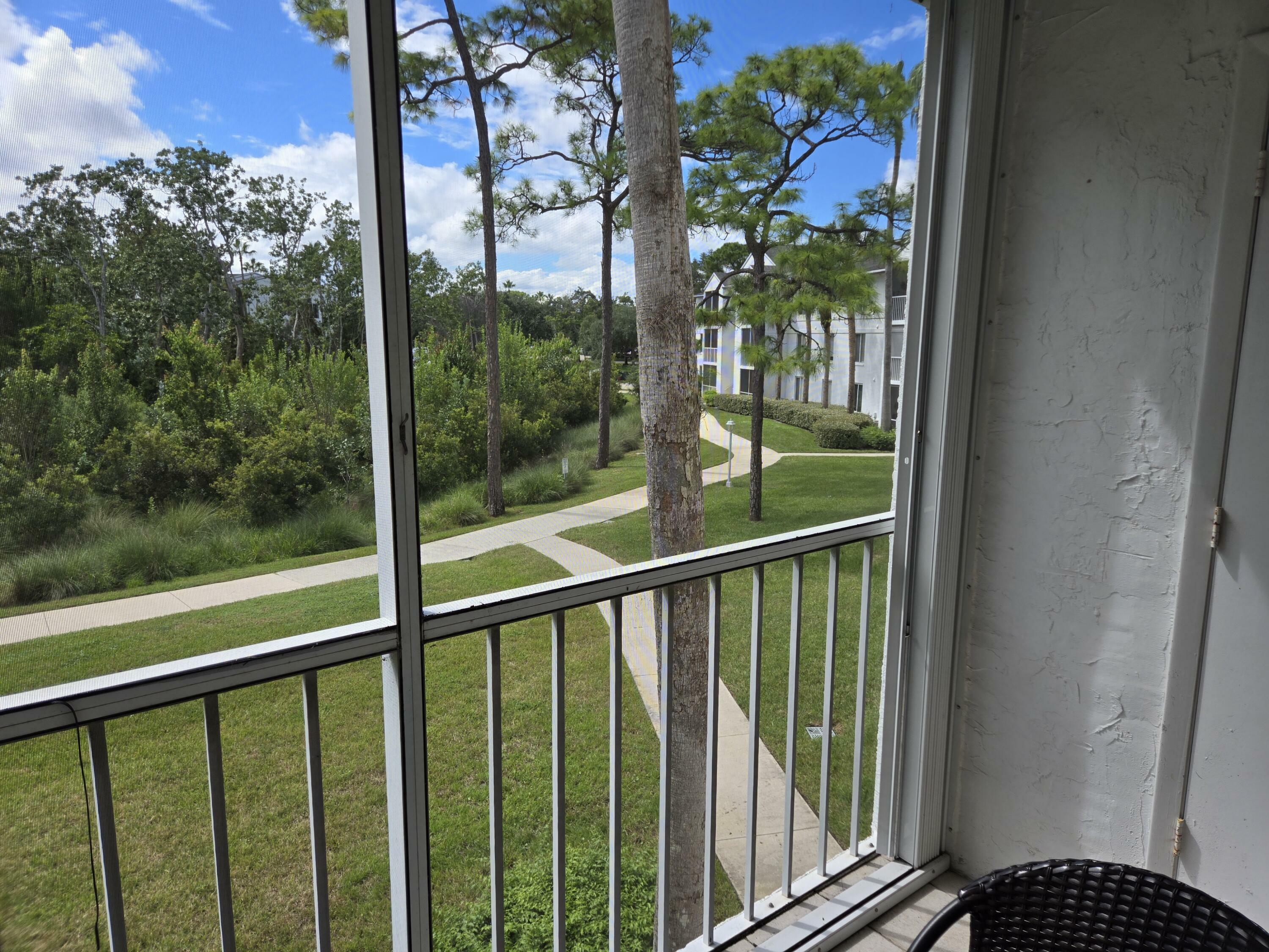 Property Photo:  2502 SE Anchorage Cove SE G-2  FL 34952 